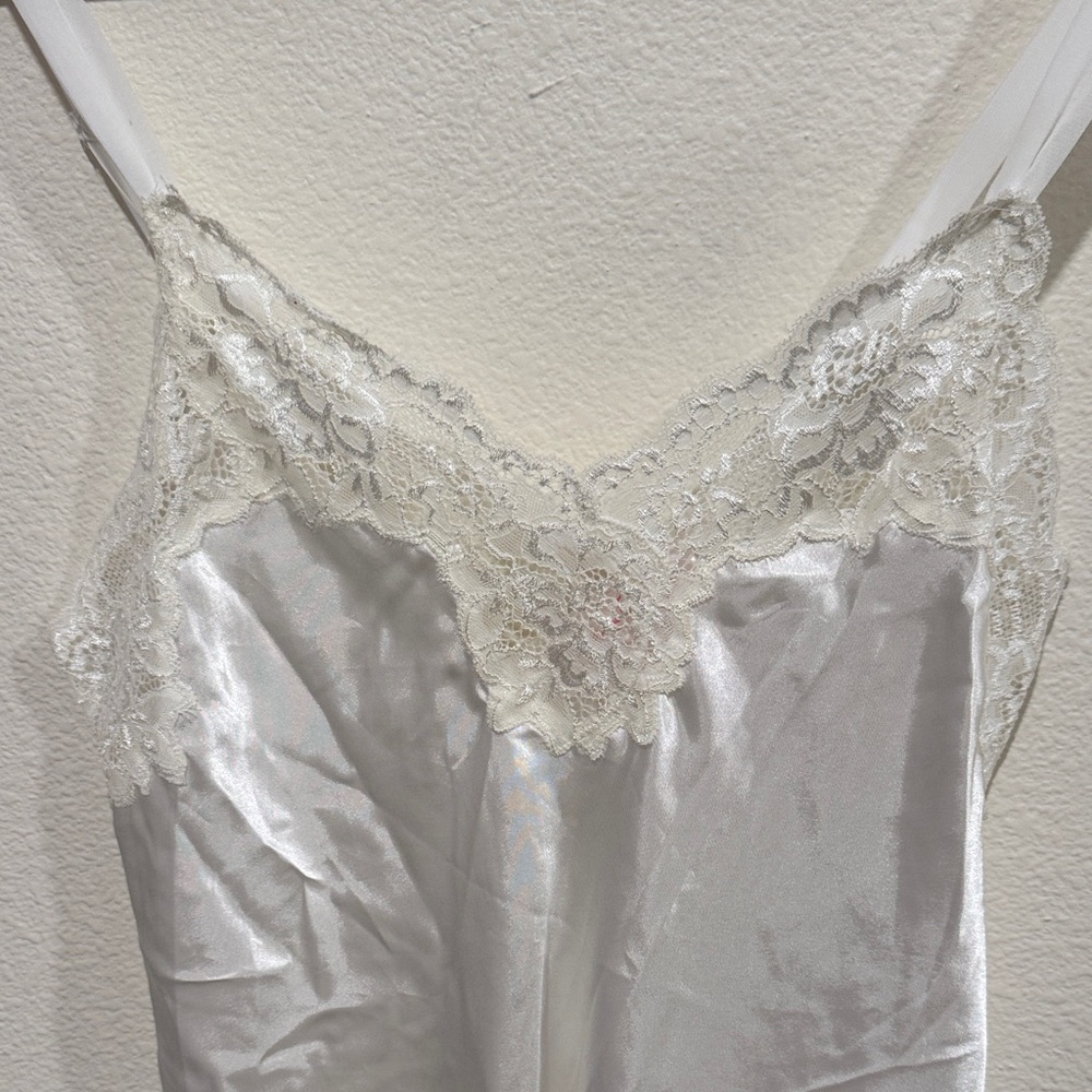 Oscar de la Renta White Lace Trim Chemise - Picture 6 of 9